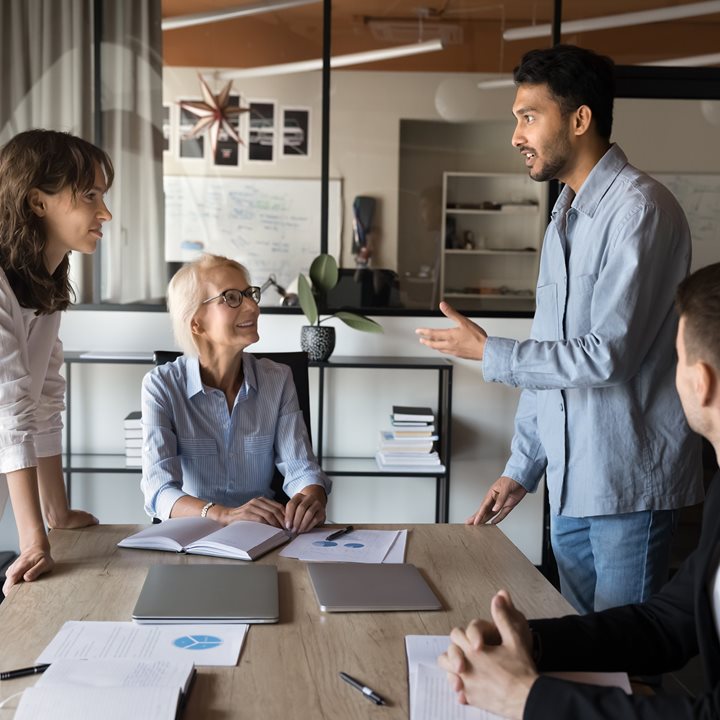 Dialog z interesariuszami