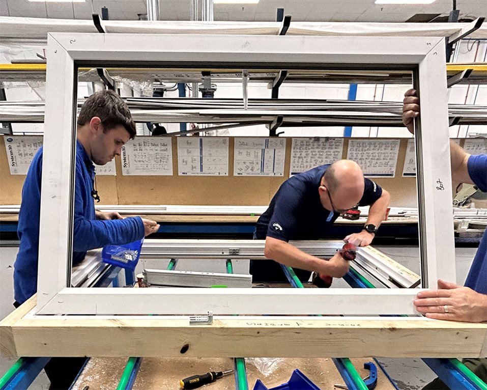 MACO Espags MKV Telescopic were installed in the test window along with coordinating MACO strikers.